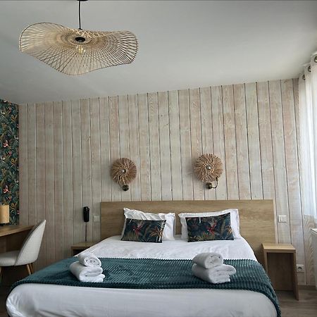 Brit Hotel Des Halles Конкарно Экстерьер фото