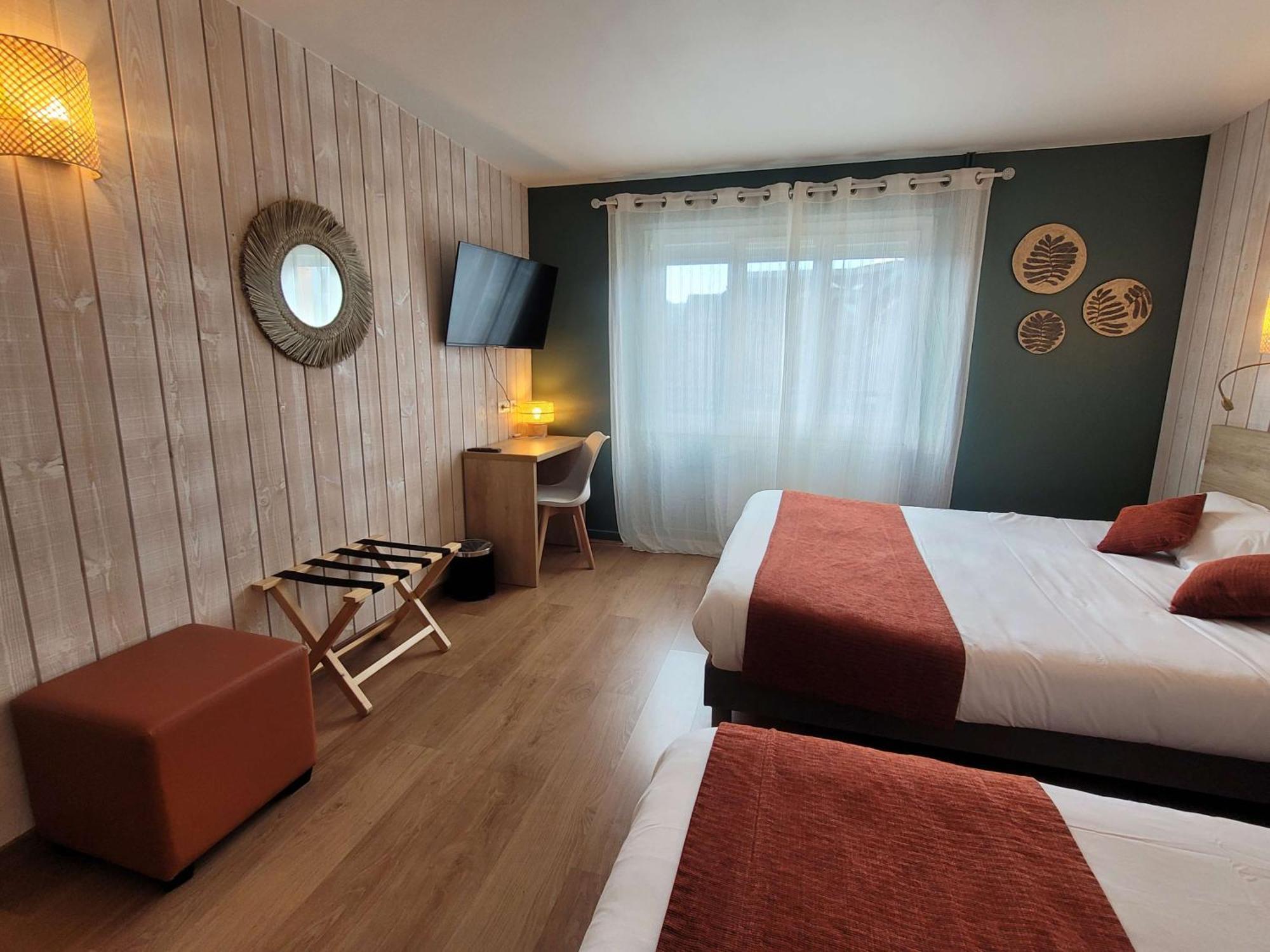 Brit Hotel Des Halles Конкарно Экстерьер фото