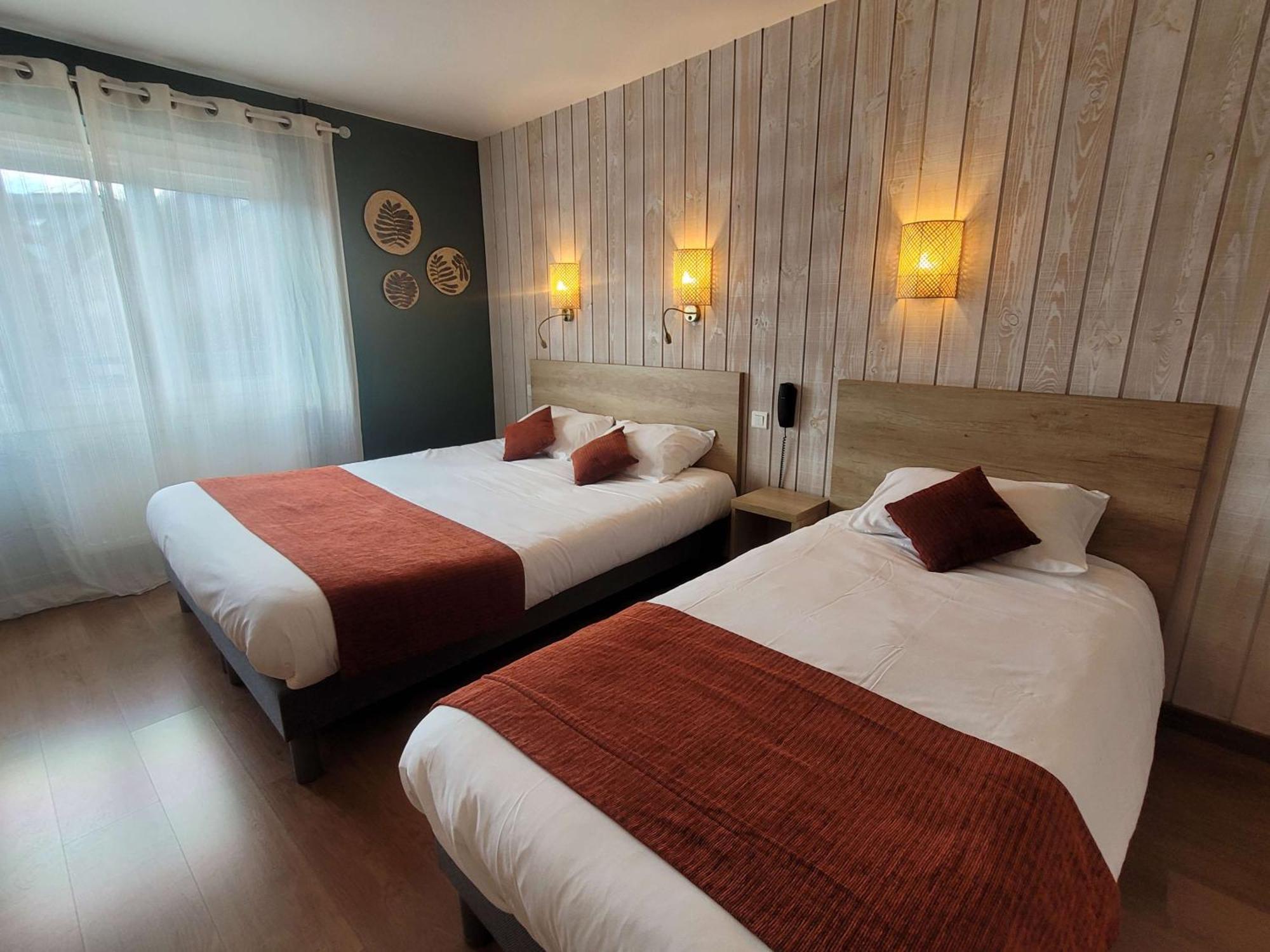 Brit Hotel Des Halles Конкарно Экстерьер фото