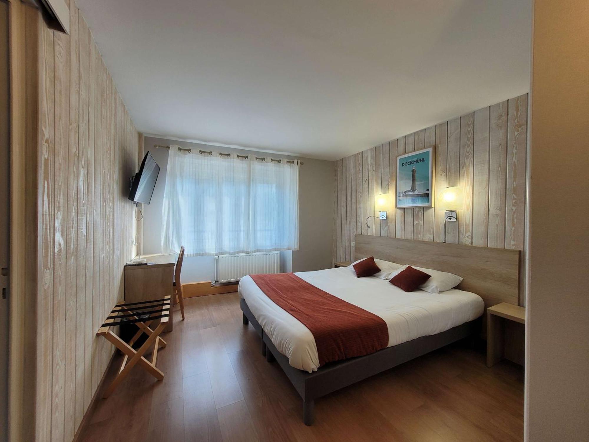Brit Hotel Des Halles Конкарно Экстерьер фото